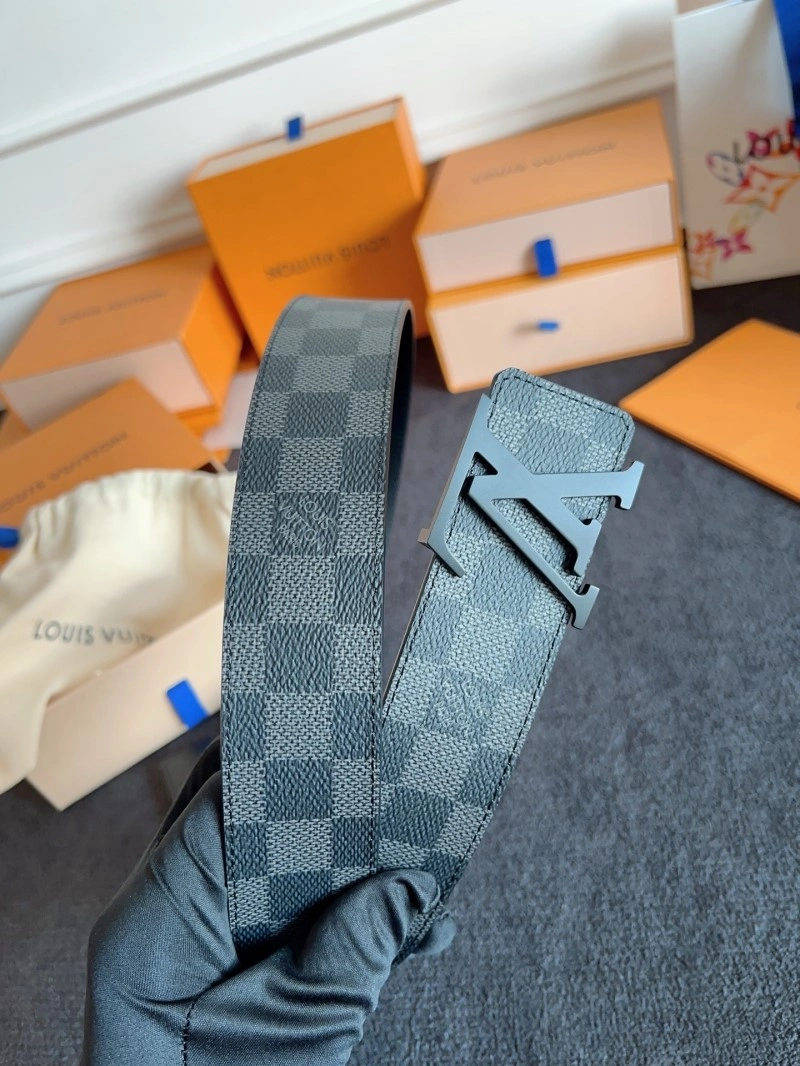 Soft Louis Vuitton Belts 301425