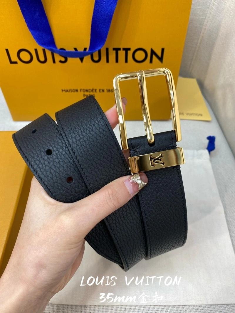 Unisex Louis Vuitton Belts 301421