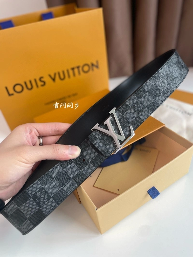 Neat Louis Vuitton Belts 301388