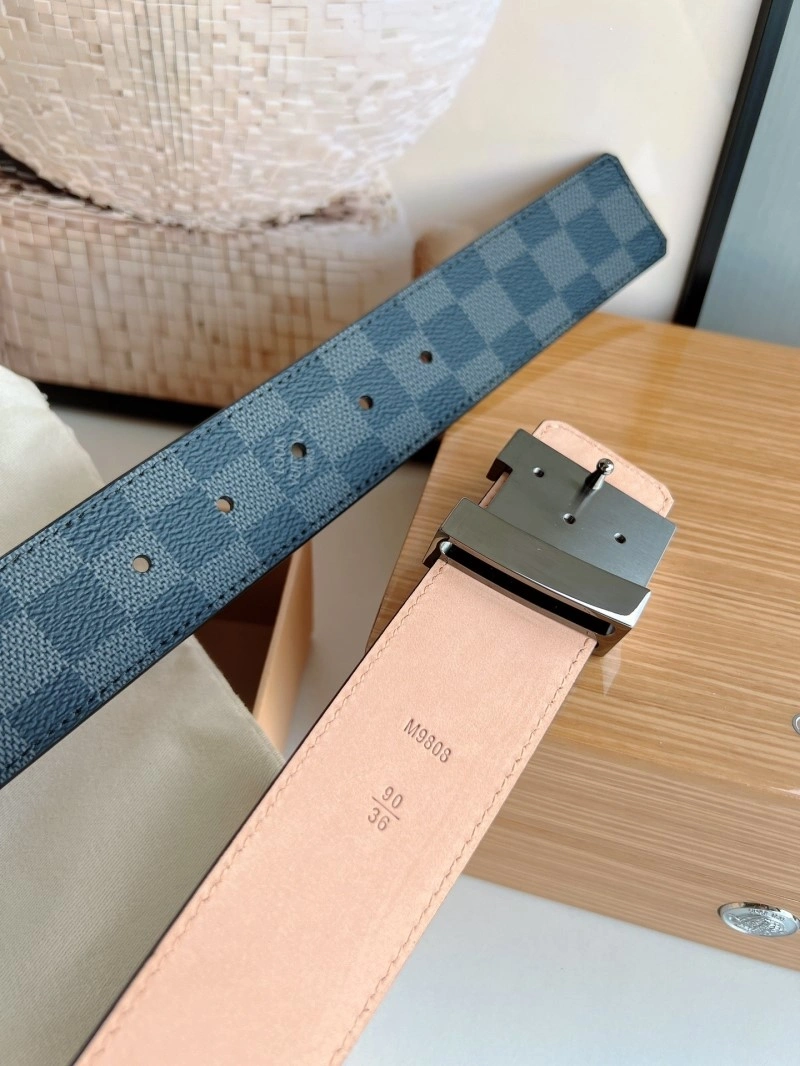 Youthful Louis Vuitton Belts 301399