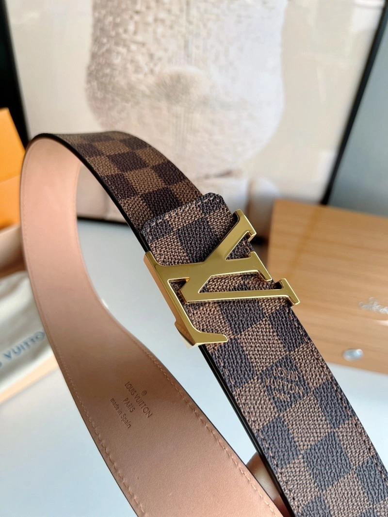 Flexible Louis Vuitton Belts 301406