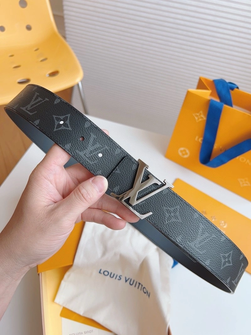 Contemporary Louis Vuitton Belts 301384