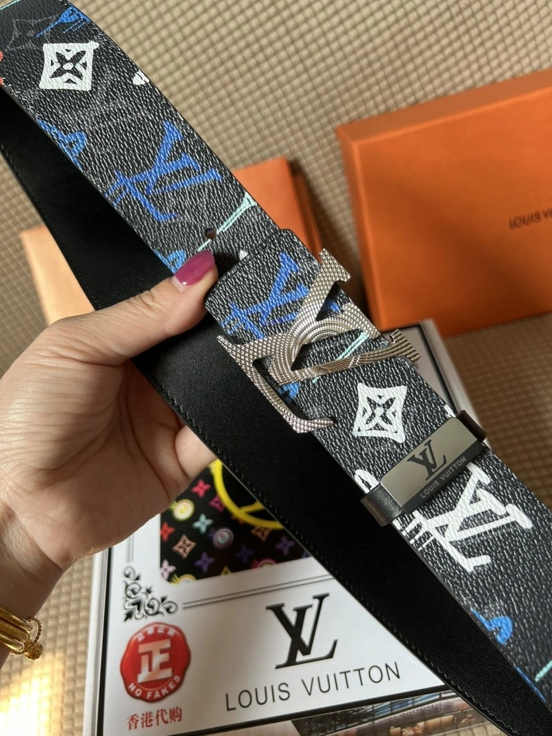 Louis Vuitton Belts UrbanChic 301221