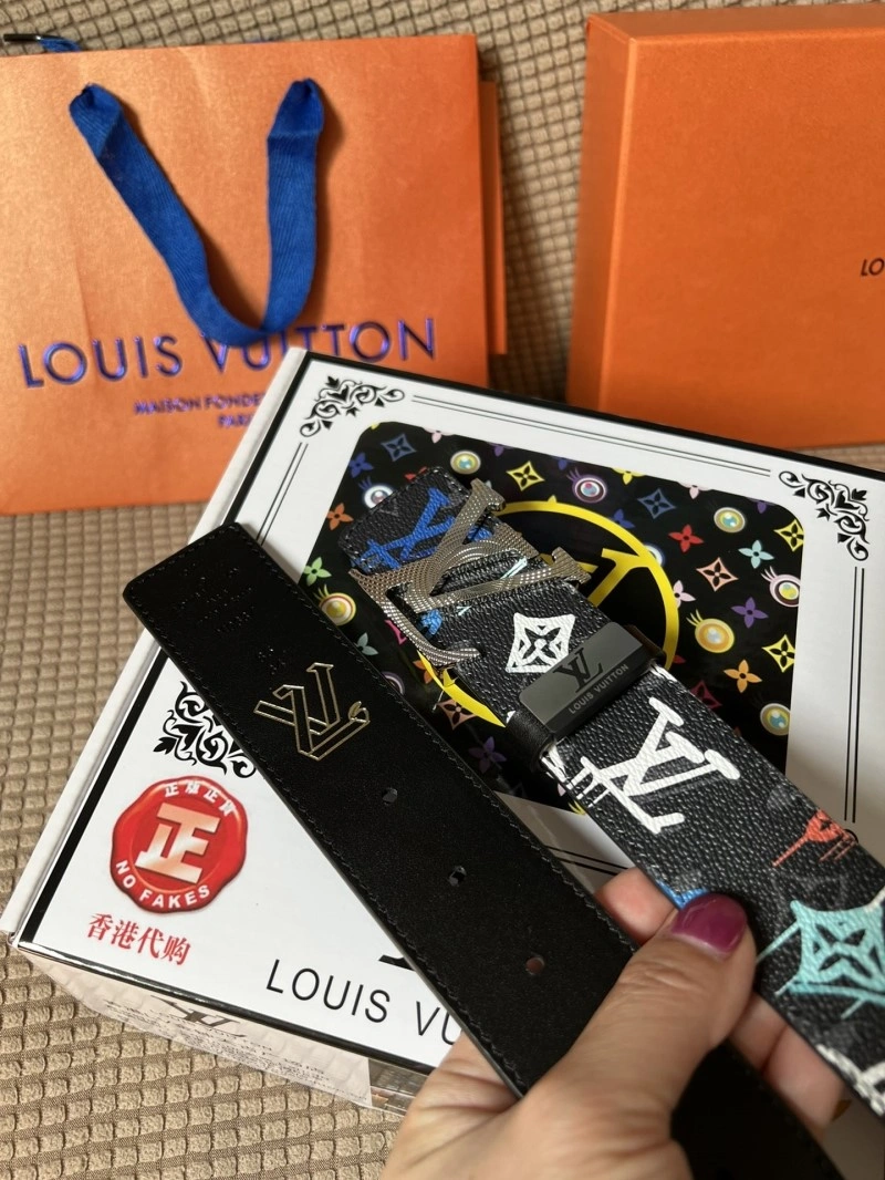 Louis Vuitton Belts UrbanChic 301221