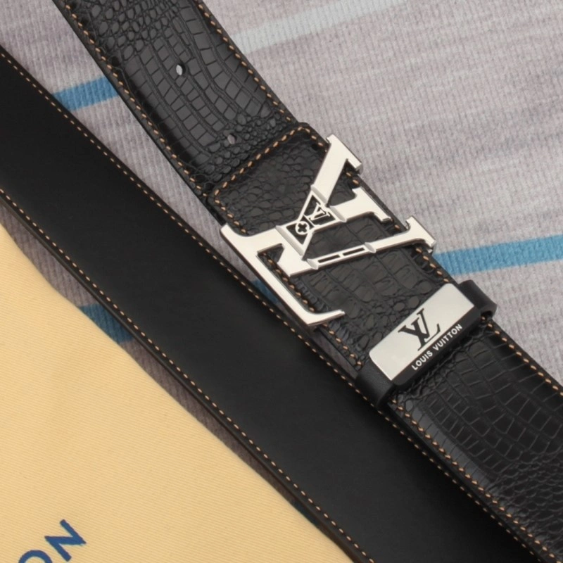 Unique Louis Vuitton Belts 301219