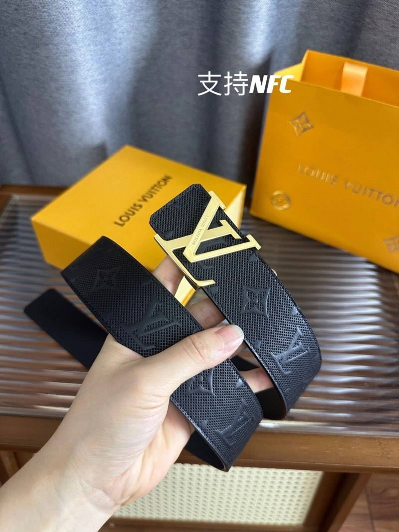 Louis Vuitton Belts Attractive 301167