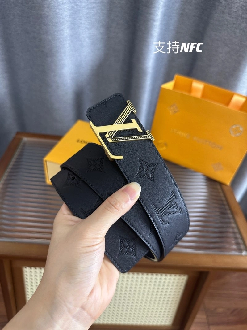 Louis Vuitton Belts FashionForward 301157