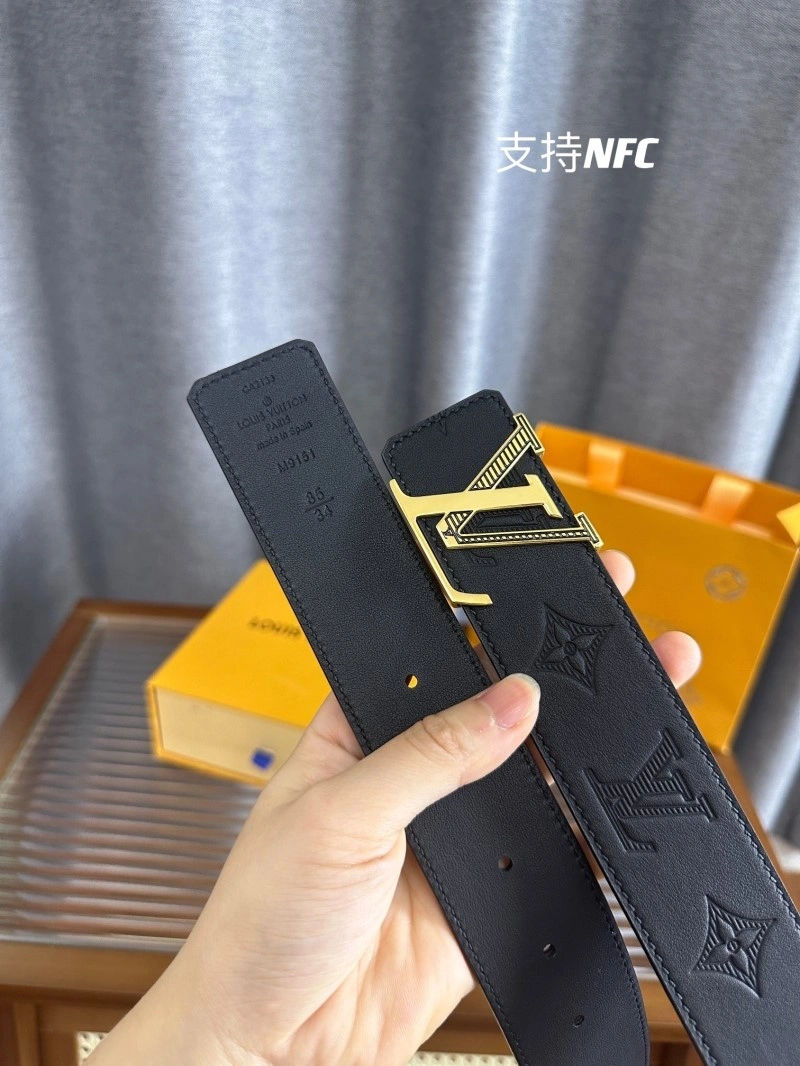 Louis Vuitton Belts FashionForward 301157