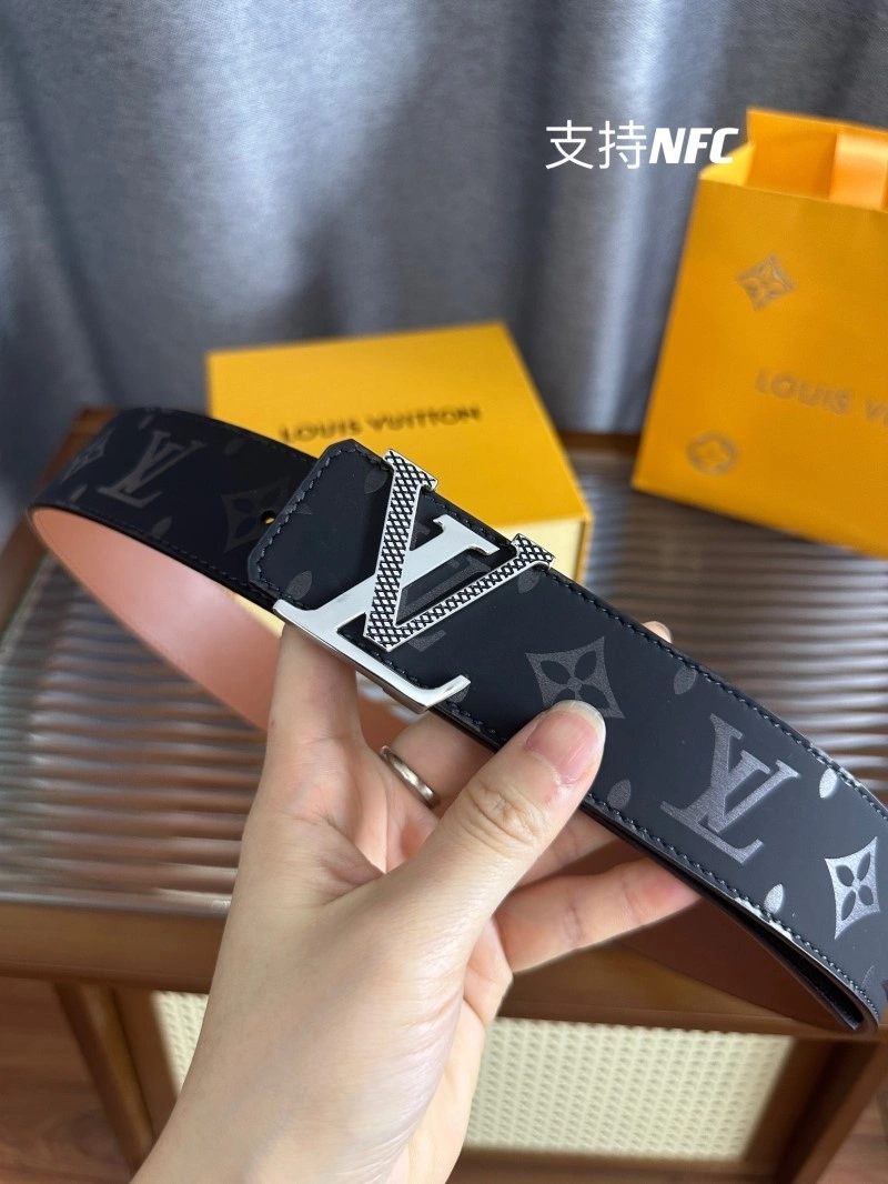 ZipUp Louis Vuitton Belts 301147