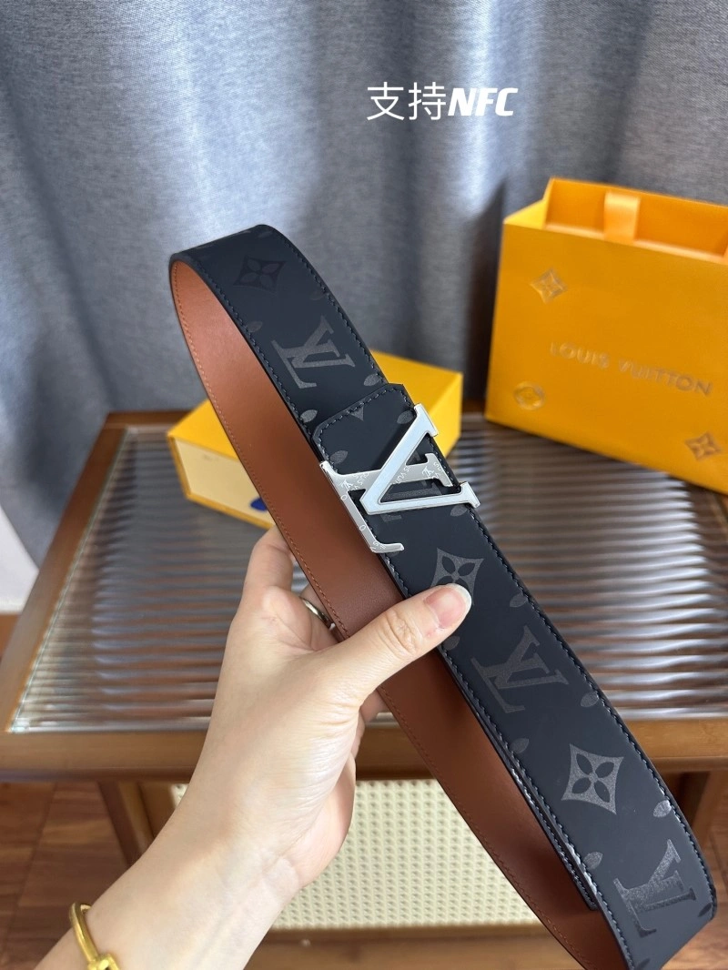 Louis Vuitton Belts Fashionable 301110