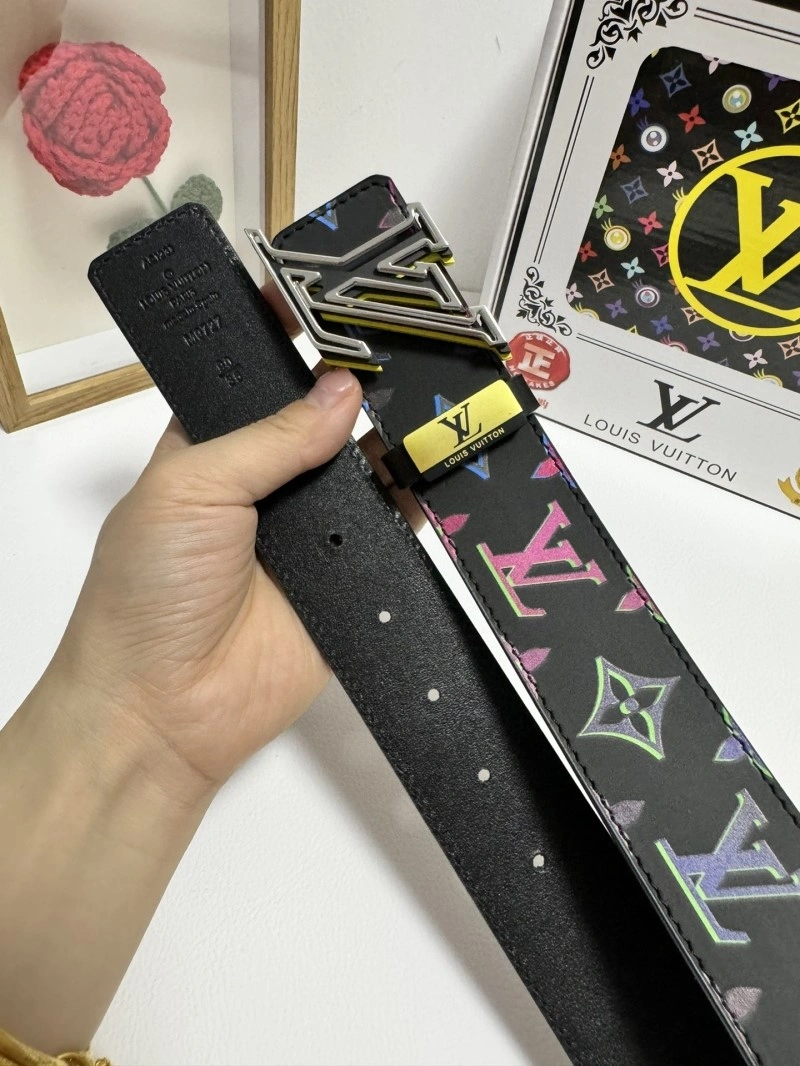 Vibrant Louis Vuitton Belts 301111