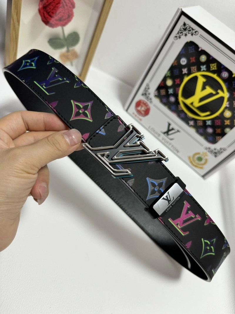 Lightweight Louis Vuitton Belts 301118
