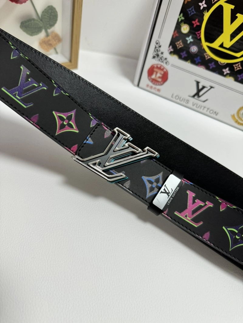 Lightweight Louis Vuitton Belts 301118