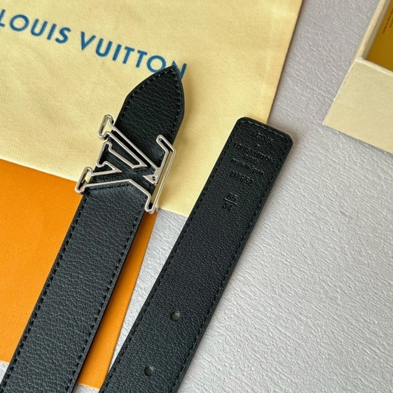 Breathable Louis Vuitton Belts 301100