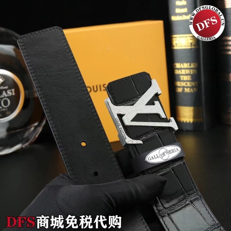 Snug Louis Vuitton Belts 301089