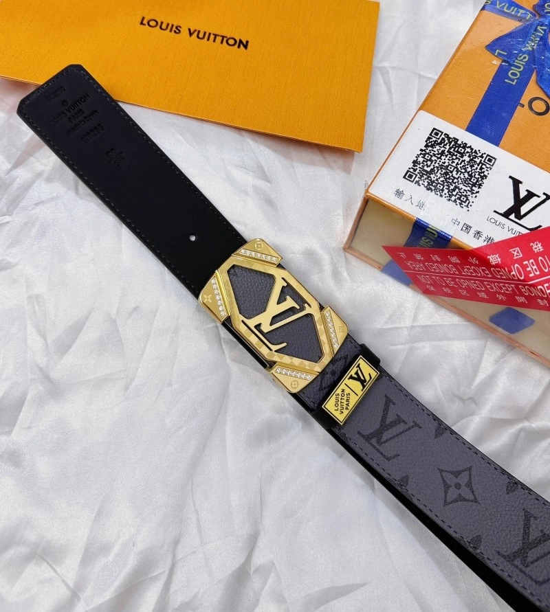 Sporty Louis Vuitton Belts 301030