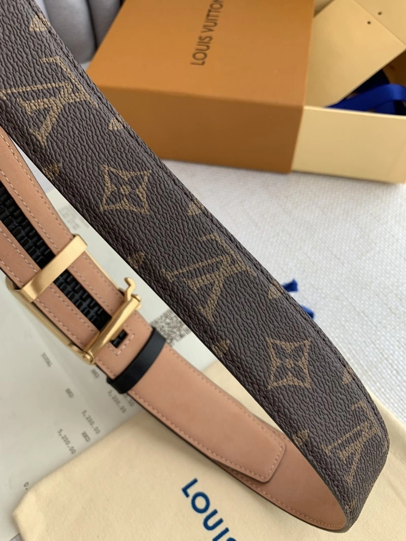Versatile Louis Vuitton Belts 301050