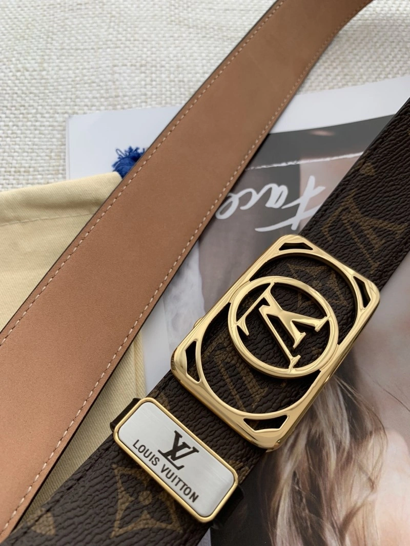 Versatile Louis Vuitton Belts 301050