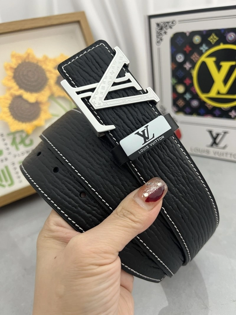 Breathable Louis Vuitton Belts 301036