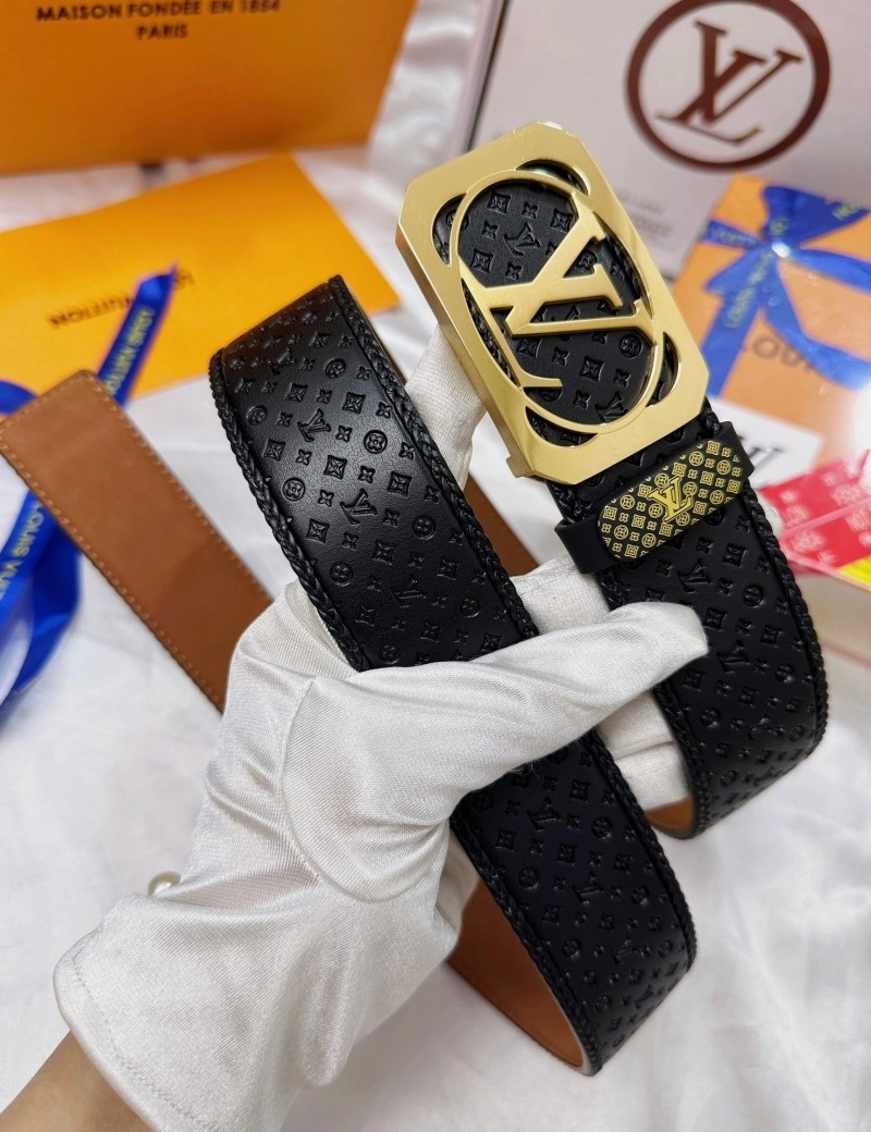 Louis Vuitton Belts TravelReady 301003