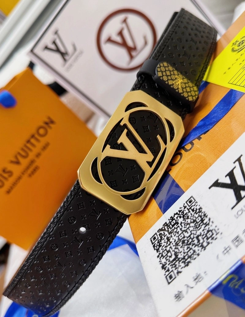 Louis Vuitton Belts TravelReady 301003