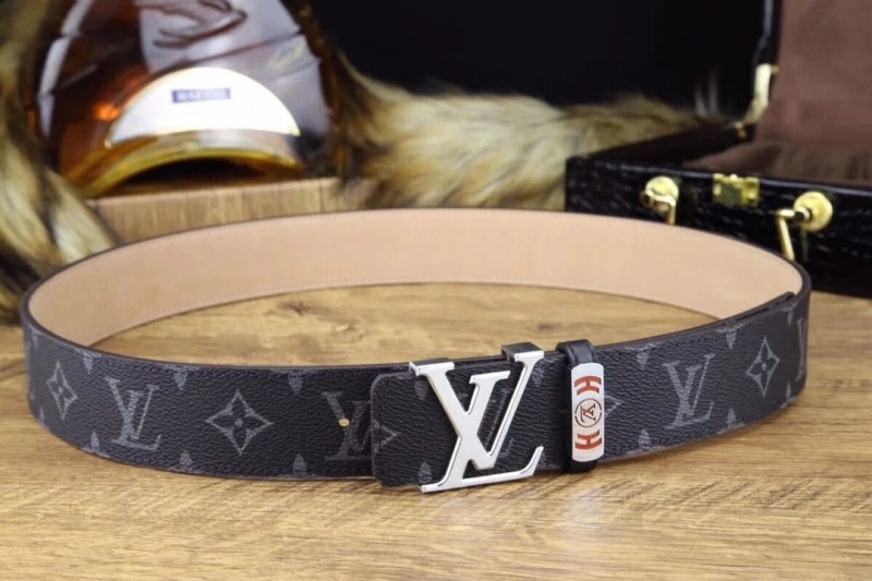 Louis Vuitton Belts Durable 300992