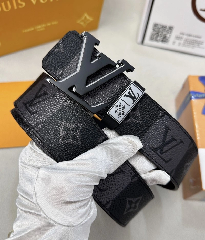 Classic Louis Vuitton Belts 300981
