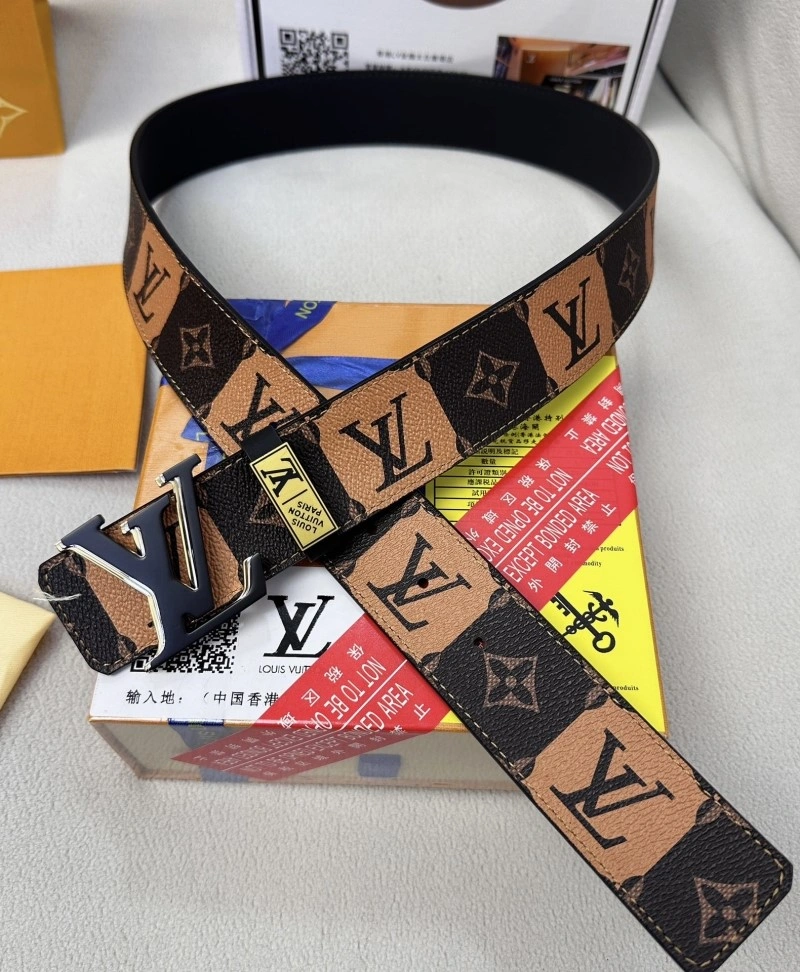 Seasonal Louis Vuitton Belts 300999