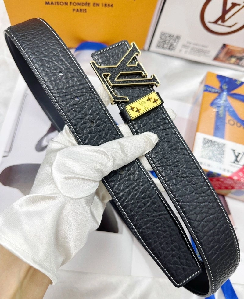 Modern Louis Vuitton Belts 300982