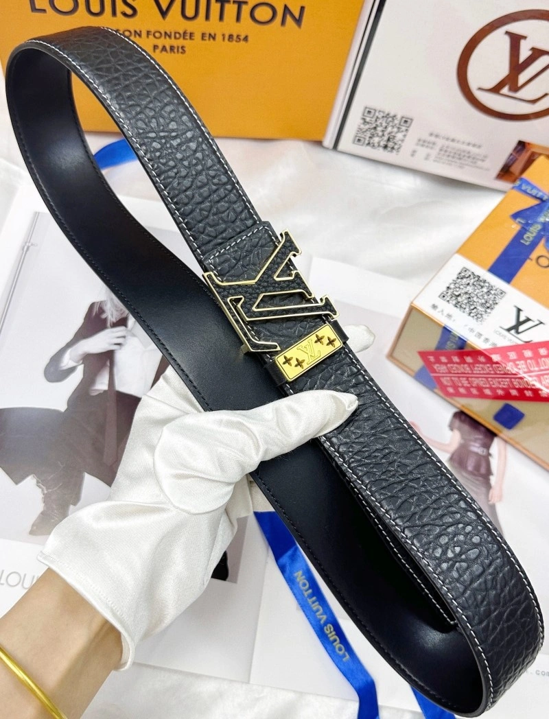Modern Louis Vuitton Belts 300982