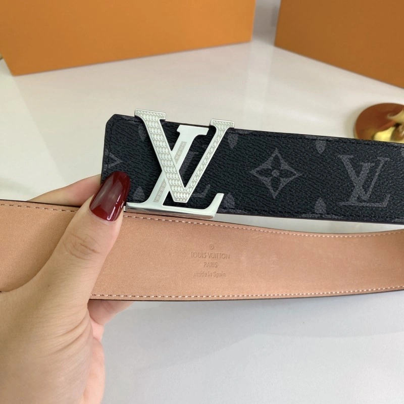 Supportive Louis Vuitton Belts 300980