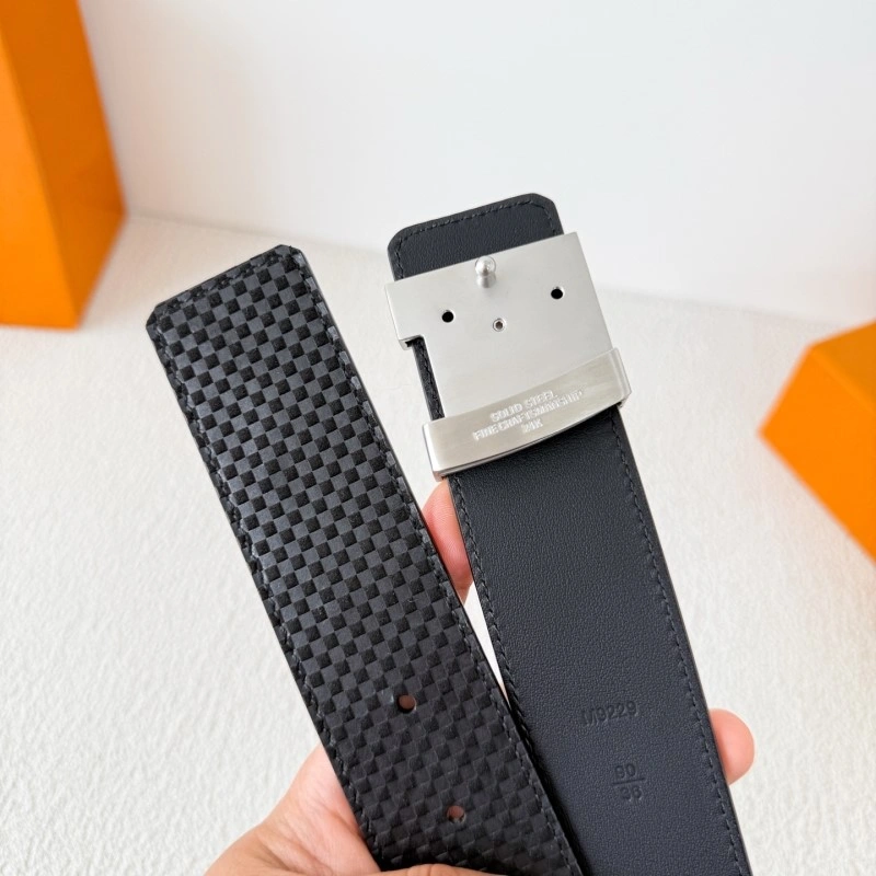 Louis Vuitton Belts UrbanChic 300960