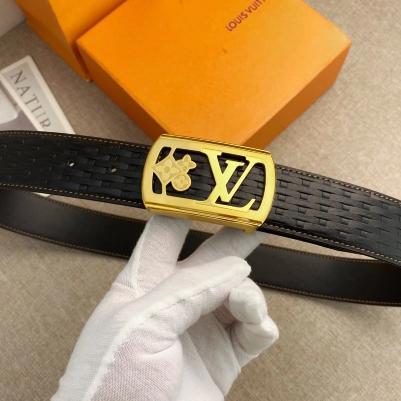 Compact Louis Vuitton Belts 300951