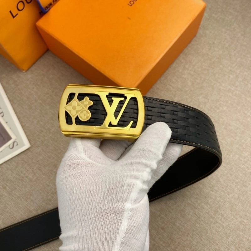 Compact Louis Vuitton Belts 300951
