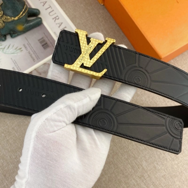 Louis Vuitton Belts TimelessDesign 300917