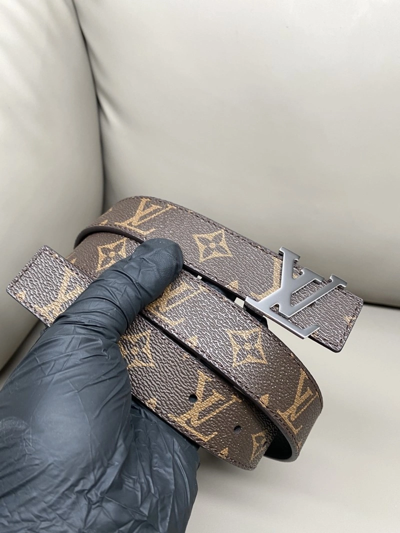 Louis Vuitton Belts Trendy 300930