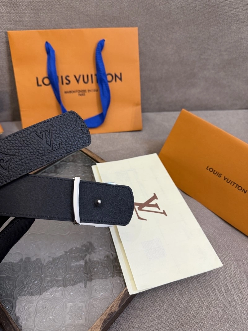 Durable Louis Vuitton Belts 300911