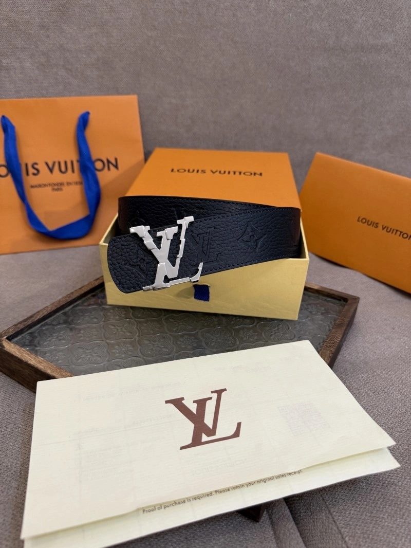 Durable Louis Vuitton Belts 300911