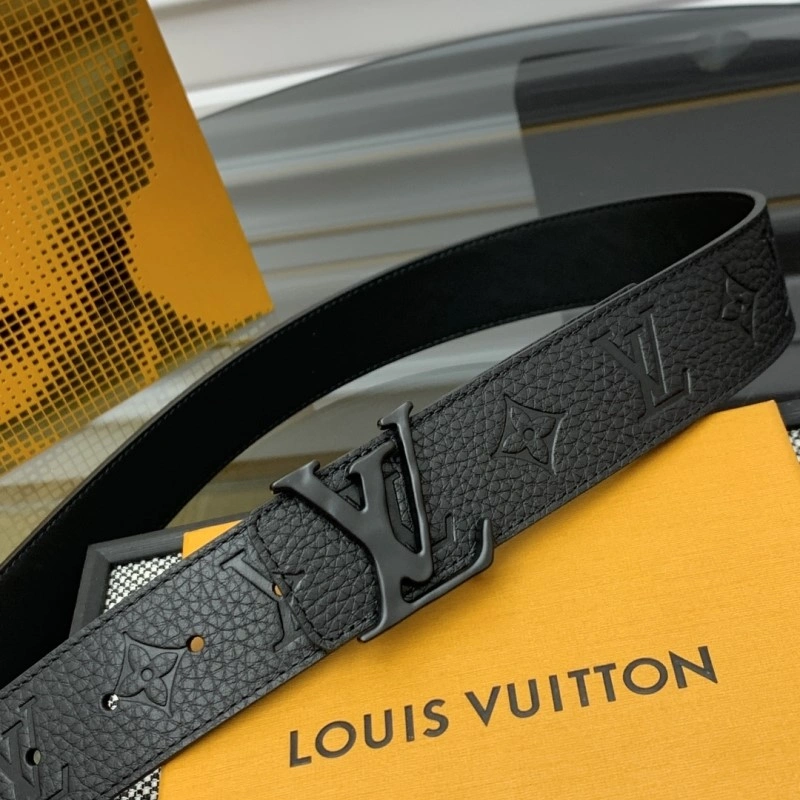 Lightweight Louis Vuitton Belts 300894