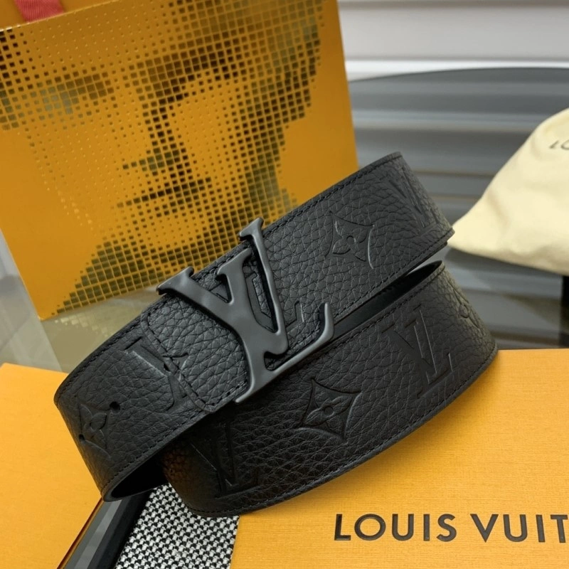 Lightweight Louis Vuitton Belts 300894