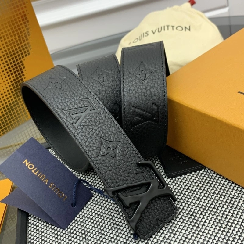 Lightweight Louis Vuitton Belts 300894