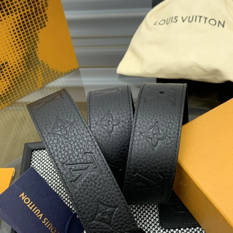 Lightweight Louis Vuitton Belts 300894