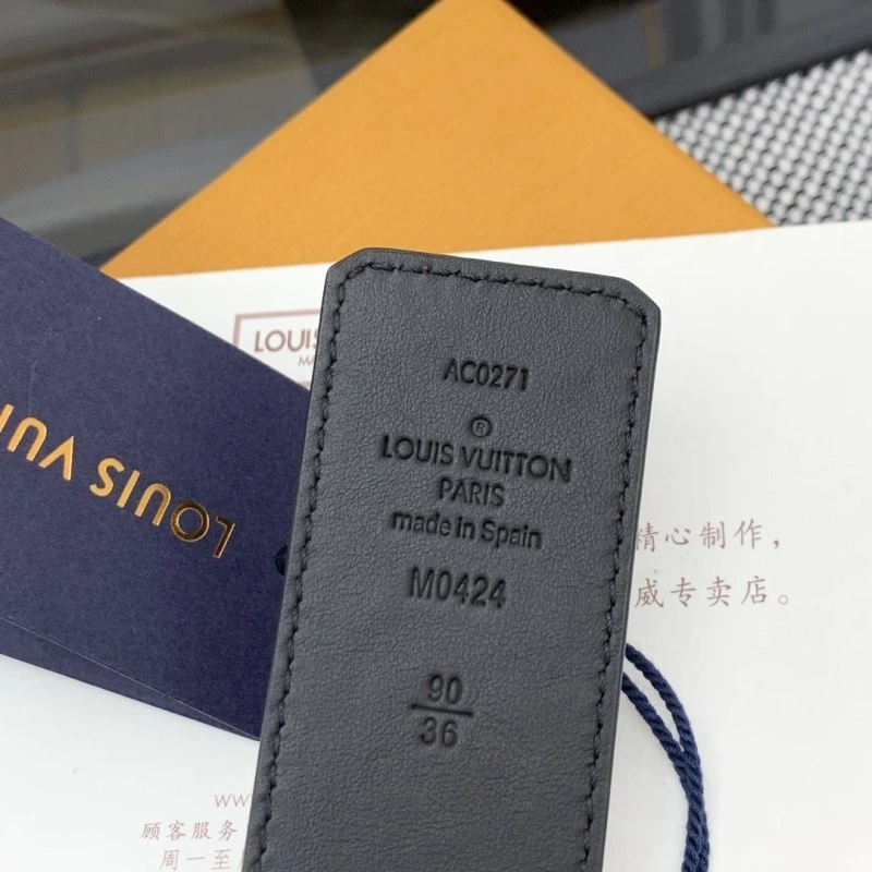Lightweight Louis Vuitton Belts 300894