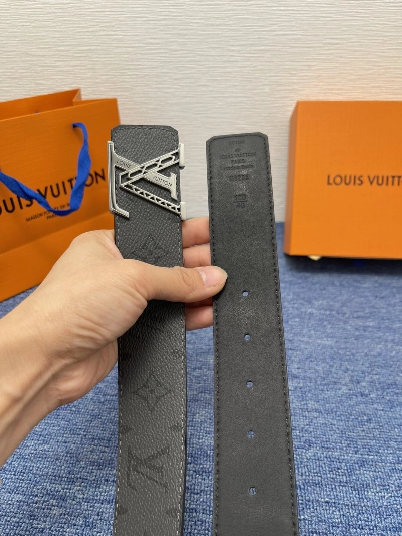 Supportive Louis Vuitton Belts 300872