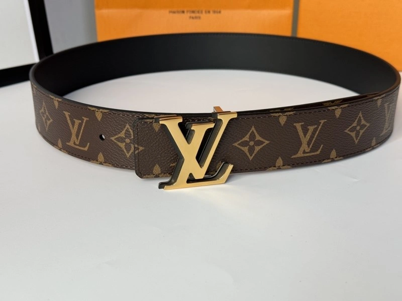 Packable Louis Vuitton Belts 300889