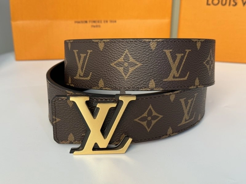 Packable Louis Vuitton Belts 300889