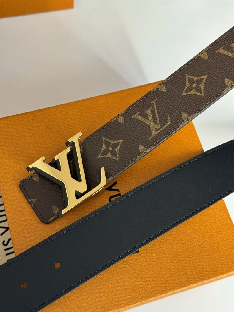 Packable Louis Vuitton Belts 300889