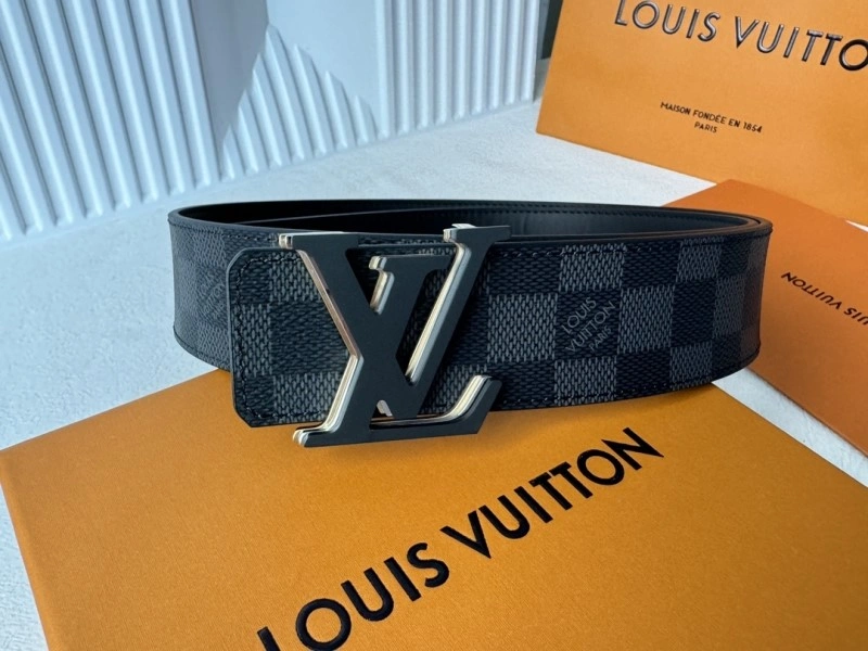 Refined Louis Vuitton Belts 300891