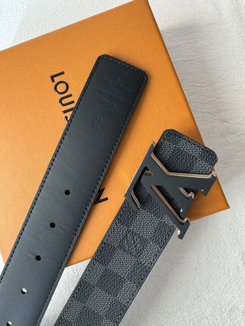 Refined Louis Vuitton Belts 300891