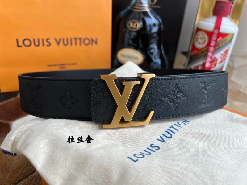 Bold Louis Vuitton Belts 300838